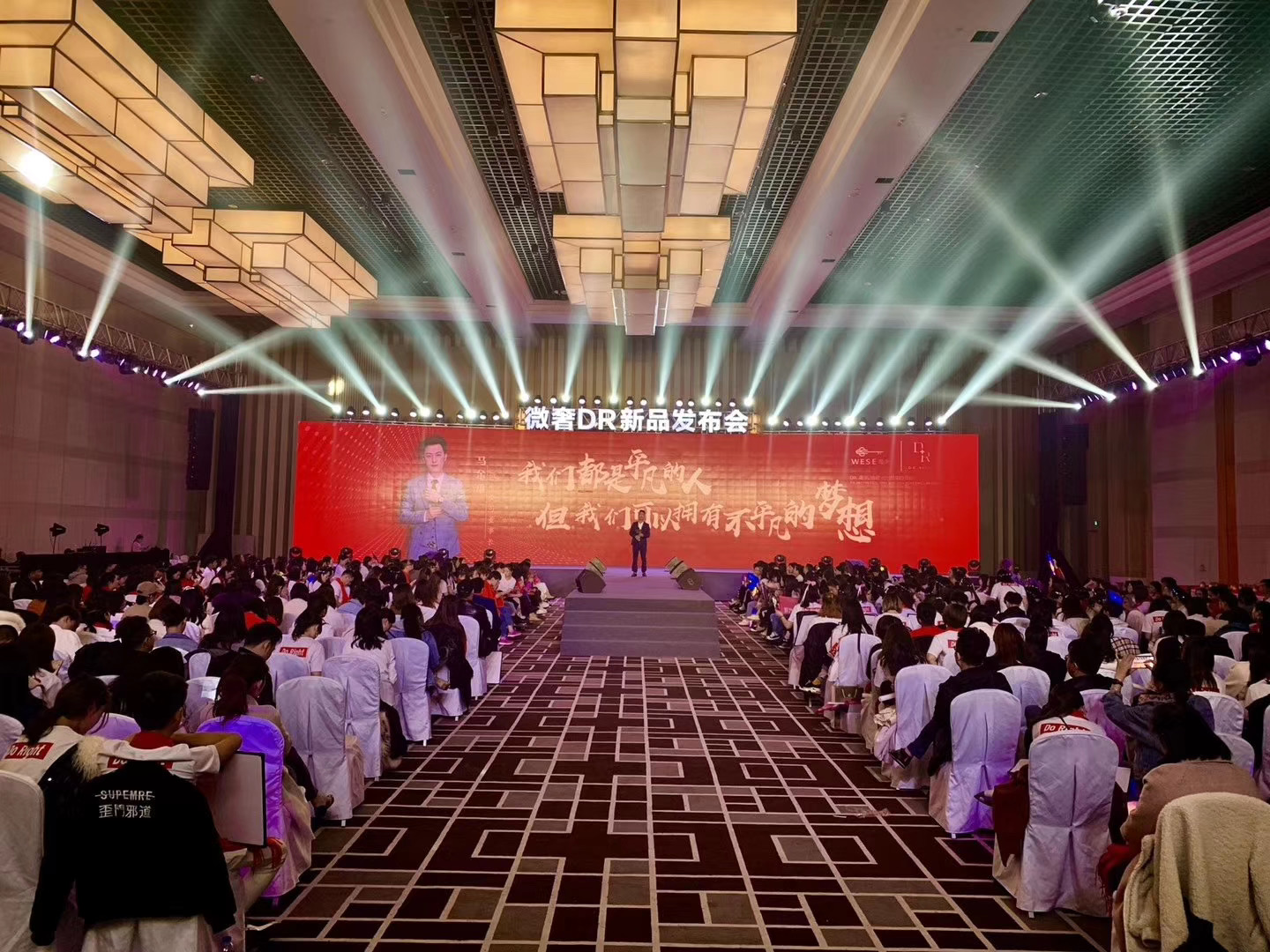 舞臺燈光設備租賃