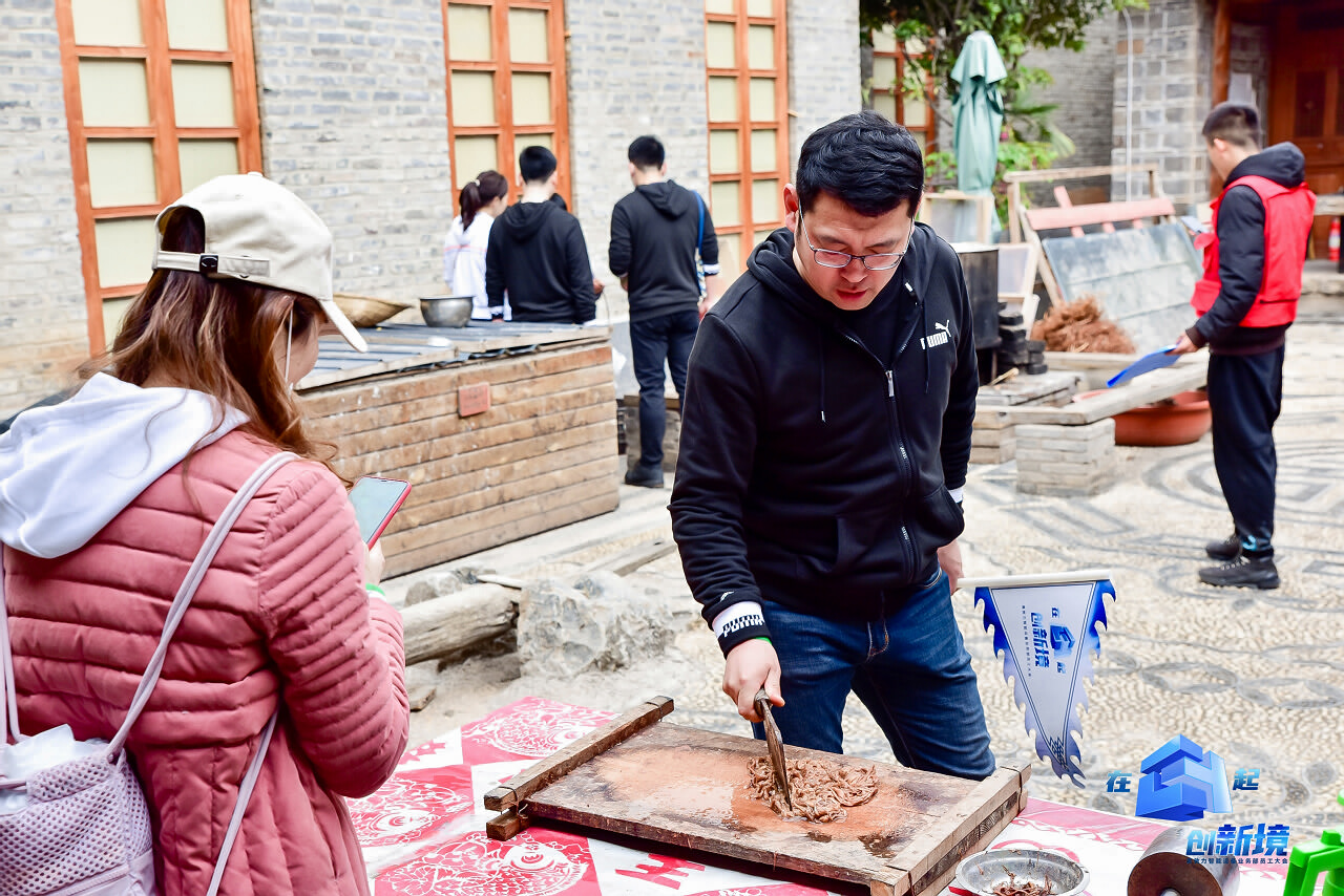 麗江大研古鎮(zhèn)員工團隊定向尋寶拓展訓練
