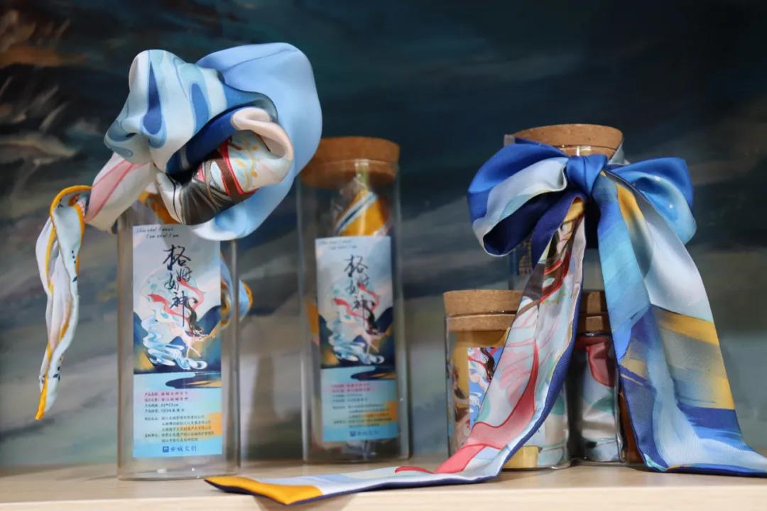 只是因為在麗江古城多看了你好幾眼，我心動了……