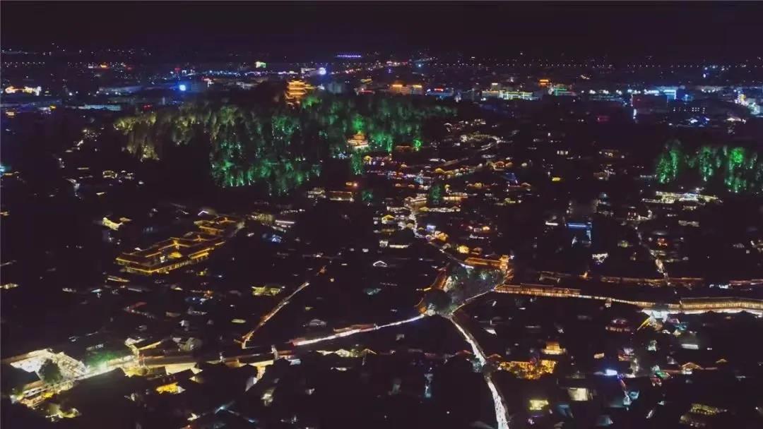 趕緊從空調(diào)房走出來，去麗江感受真正天然的怡人清爽吧！