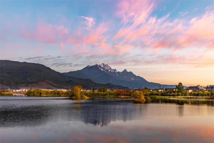 麗江旅游攻略：初冬的麗江中濟(jì)海有多美？