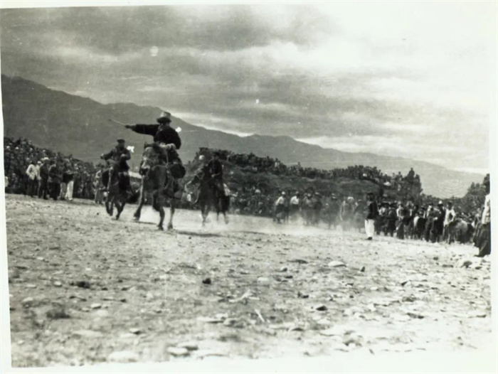 麗江紅色團(tuán)建 | 感受城市紅色“血脈”，麗江8條線路推薦打卡